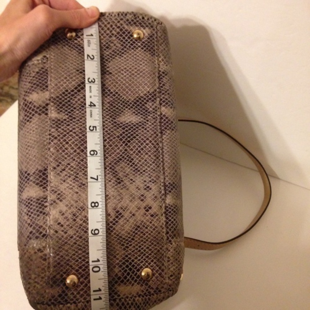 👛 MICHAEL KORS 👛 python snakeskin embossed tote - image 11